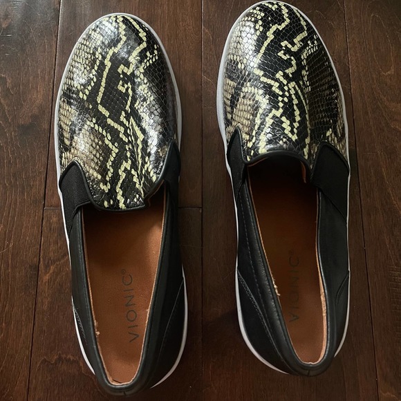 Vionic Shoes - new vionic demetra boa snakeskin leather slip on sneaker shoes black size 10